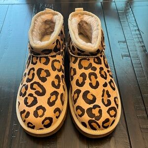 UGG classic ultra mini spotty